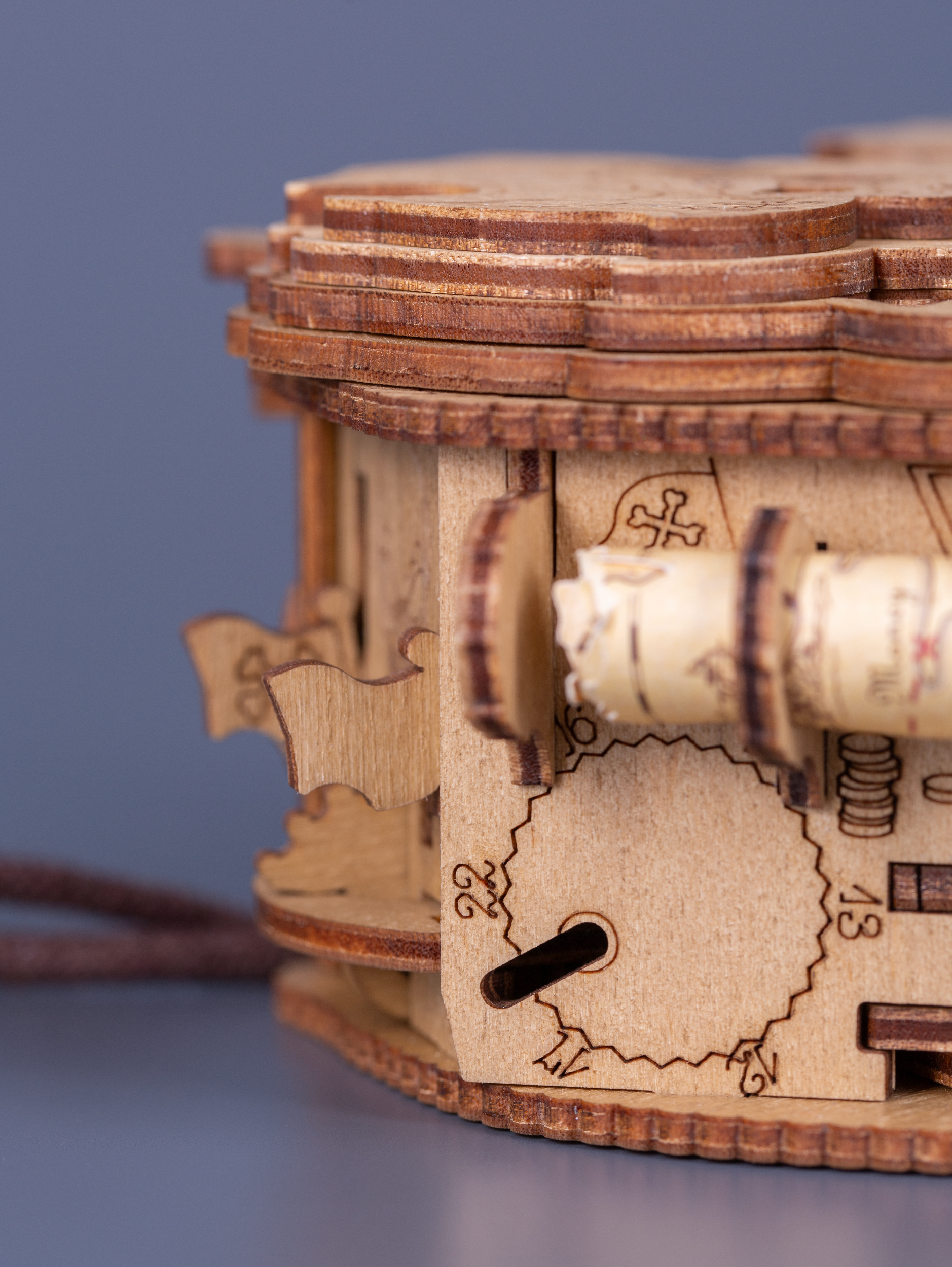 Настольная игра EscapeWelt Компас Чёрной Бороды - фото 8