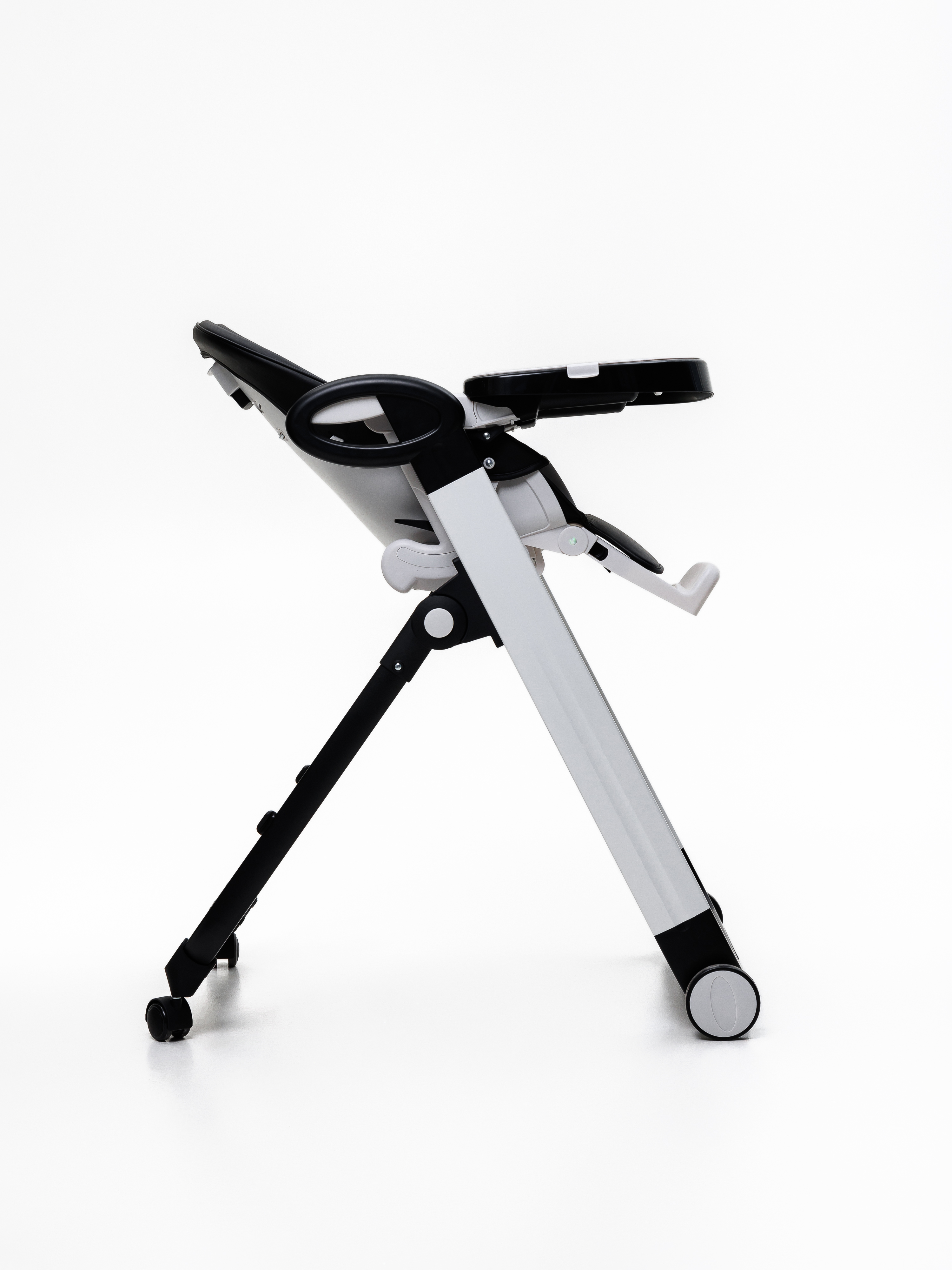 Стульчик для кормления BASSET B2 черный - фото 36