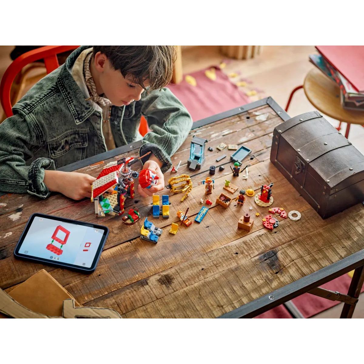 Конструктор LEGO Disney Цирковой шатер Клоуна 573 дет. - фото 12