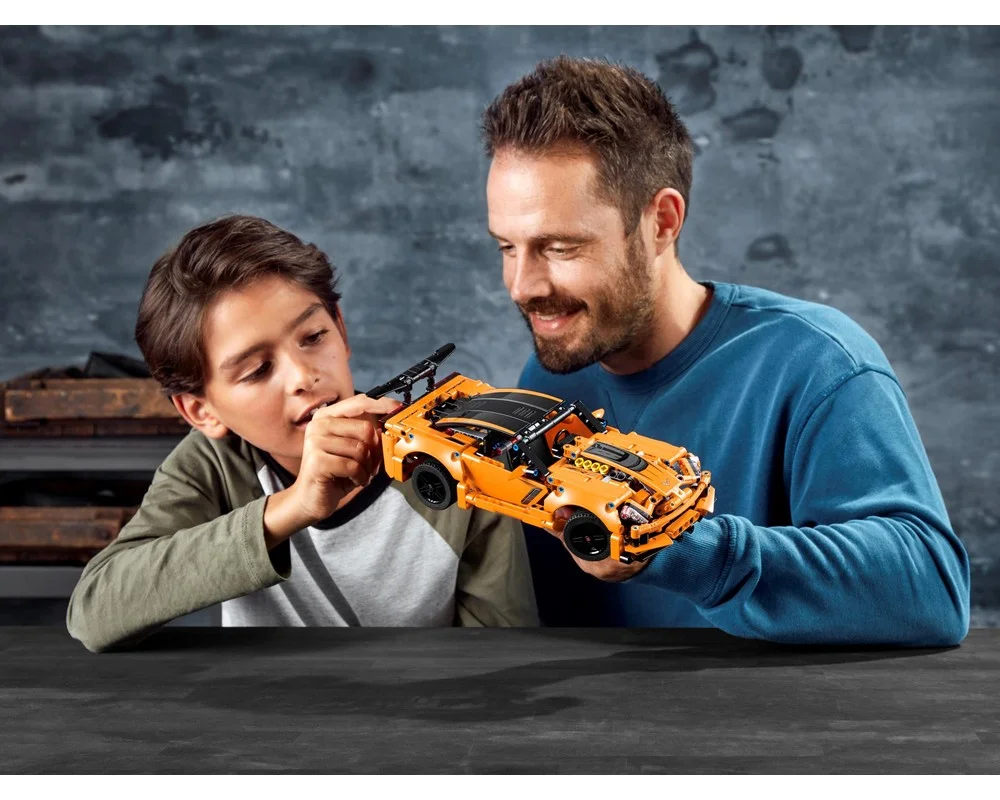 Конструктор LEGO Technic 42093 579 дет. - фото 10