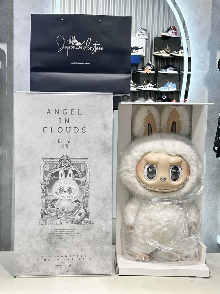 Игрушка Pop Mart Labubu The Monsters "Zimomo Angel in Clouds" (58cm) - фото 4