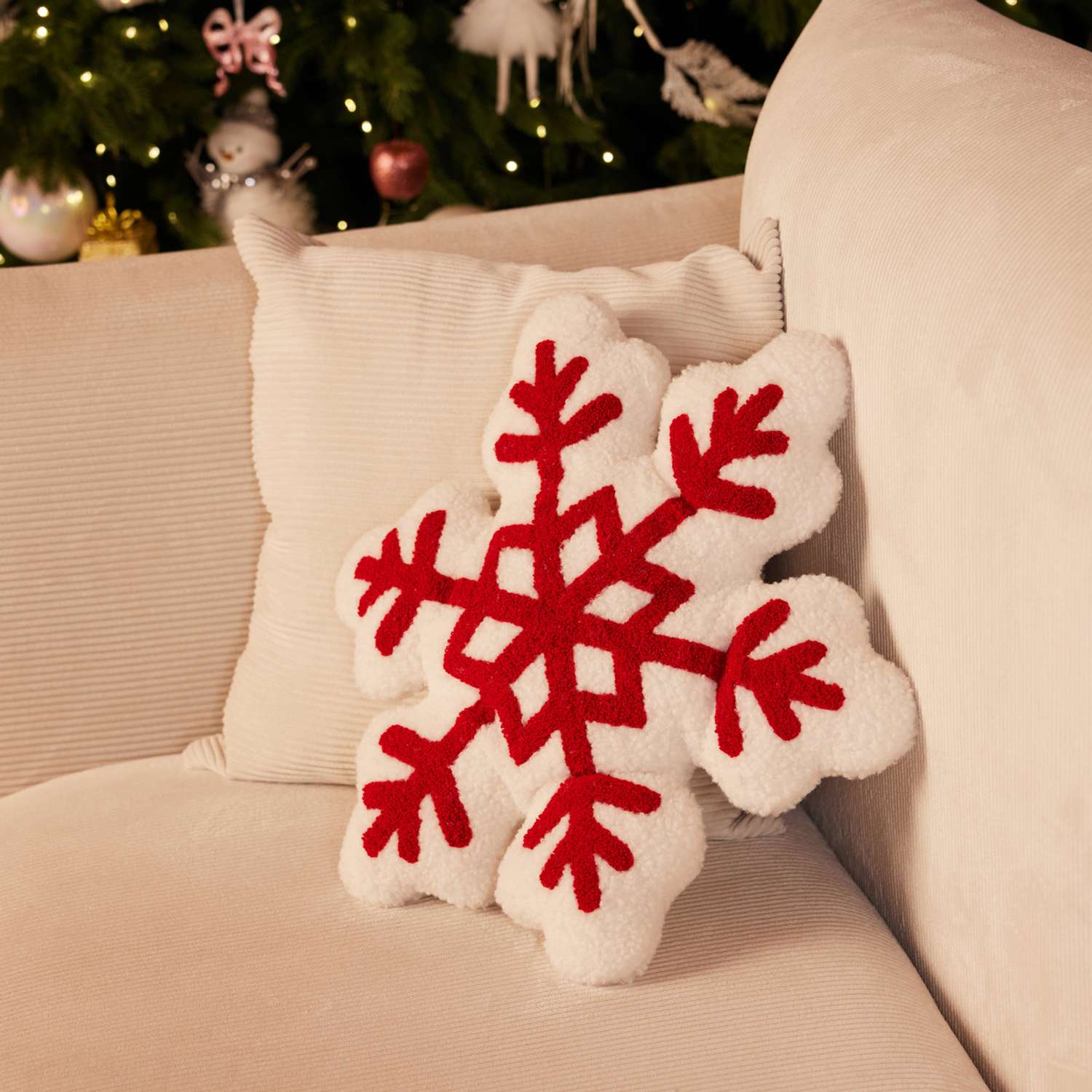 Подушка декоративная ё Снежинка - фото 1