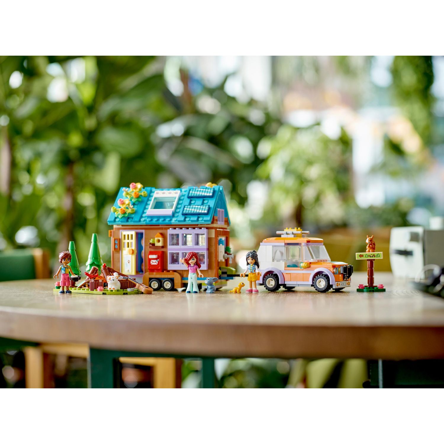 Конструктор LEGO Friends Передвижной домик 785 дет. - фото 12