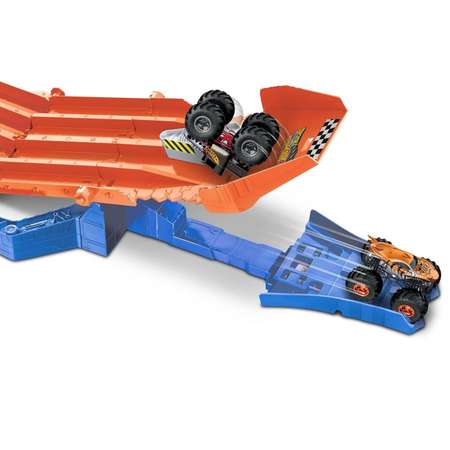Трек Hot Wheels Разгром в спуске