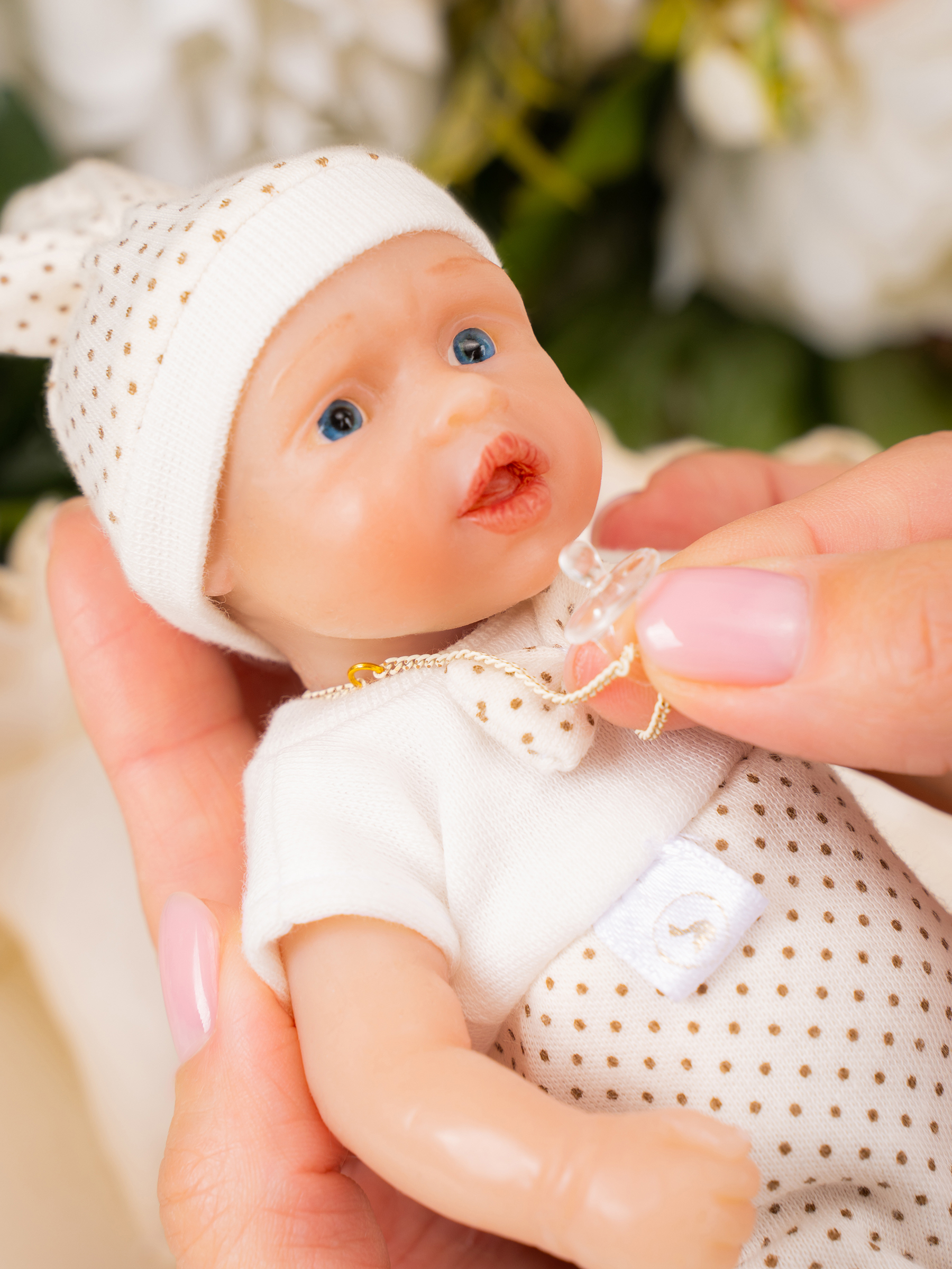 Кукла мини Magic Manufactory Magic baby Пупс реборн мальчик высота 19 см 4631162180918 - фото 19