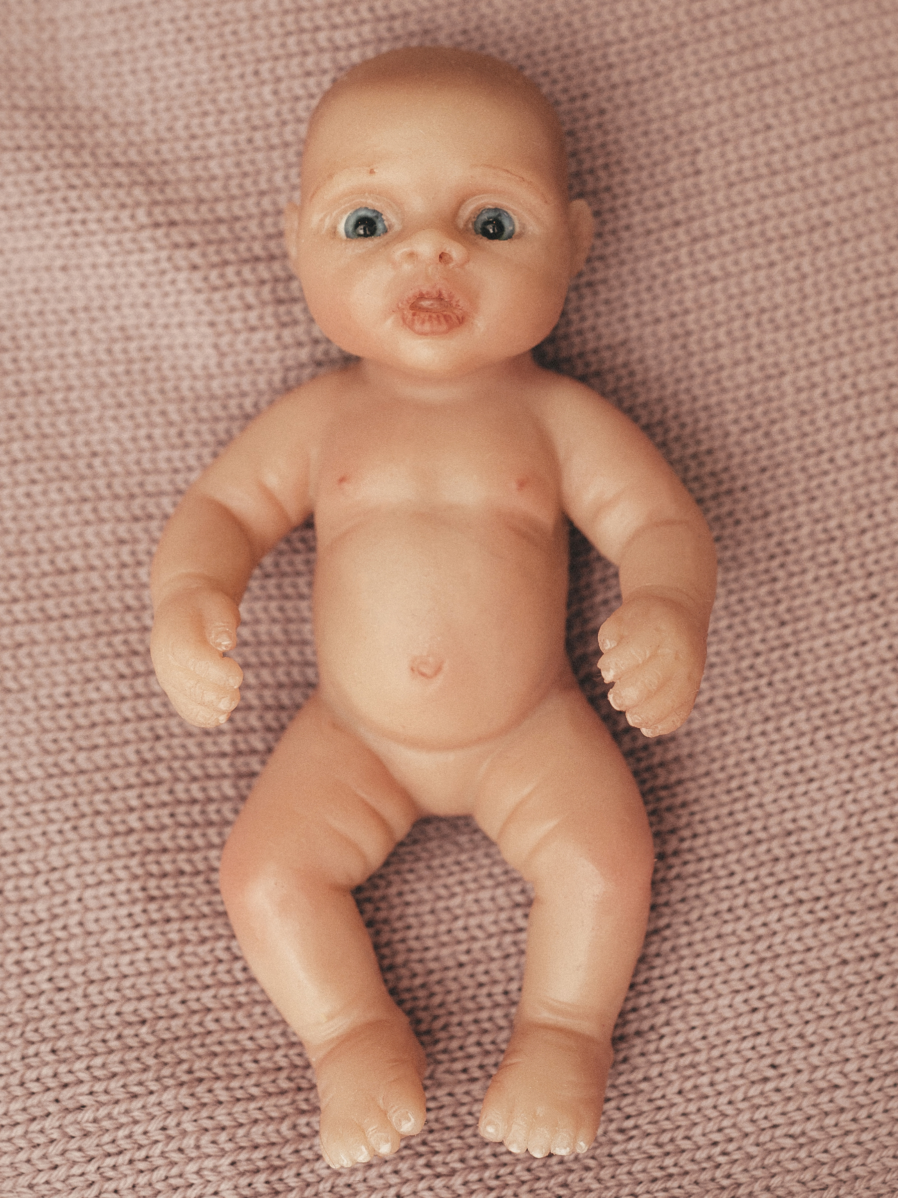 Кукла мини Magic Manufactory Magic baby Пупс Reborn высота 12 см 4631162180895 - фото 8