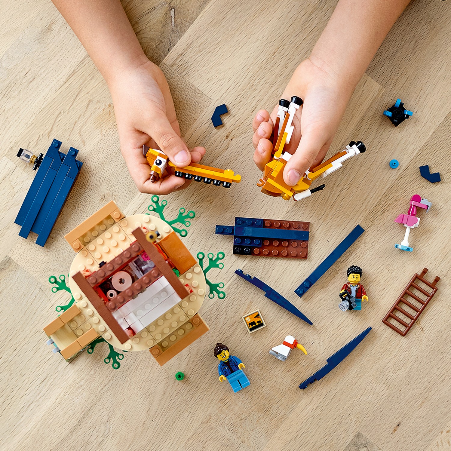 Конструктор LEGO Creator Домик на дереве для сафари блочный - фото 9