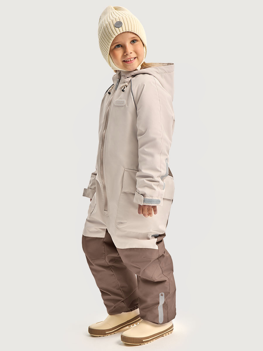 Комбинезон NIKASTYLE 8м8626 кешью/капучино - фото 4