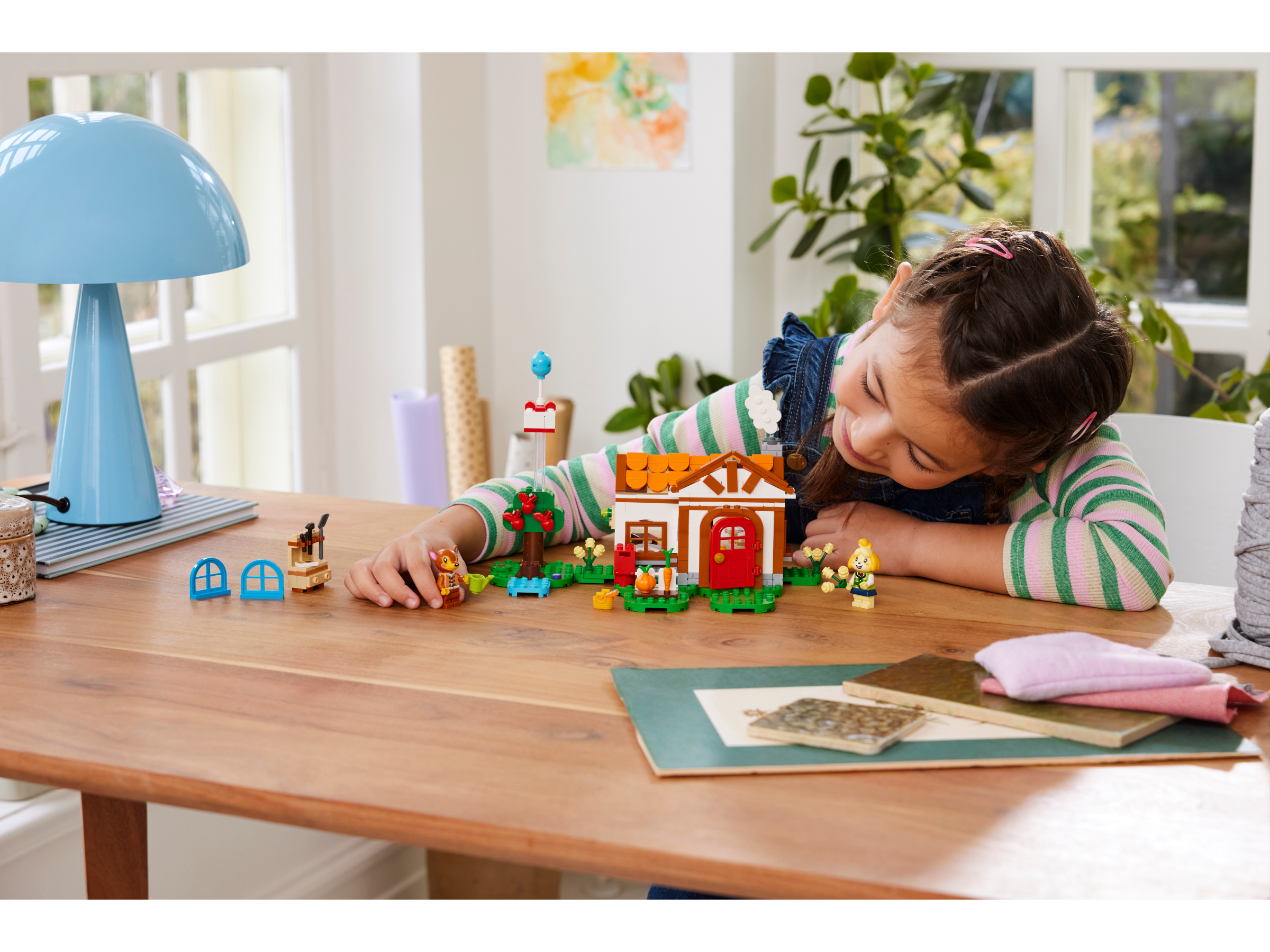 Конструктор LEGO Animal Crossing Isabelles House Visit - фото 4