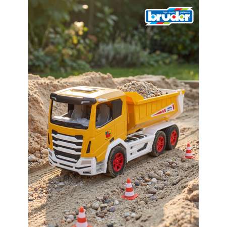 Самосвал Bruder ROADMAX