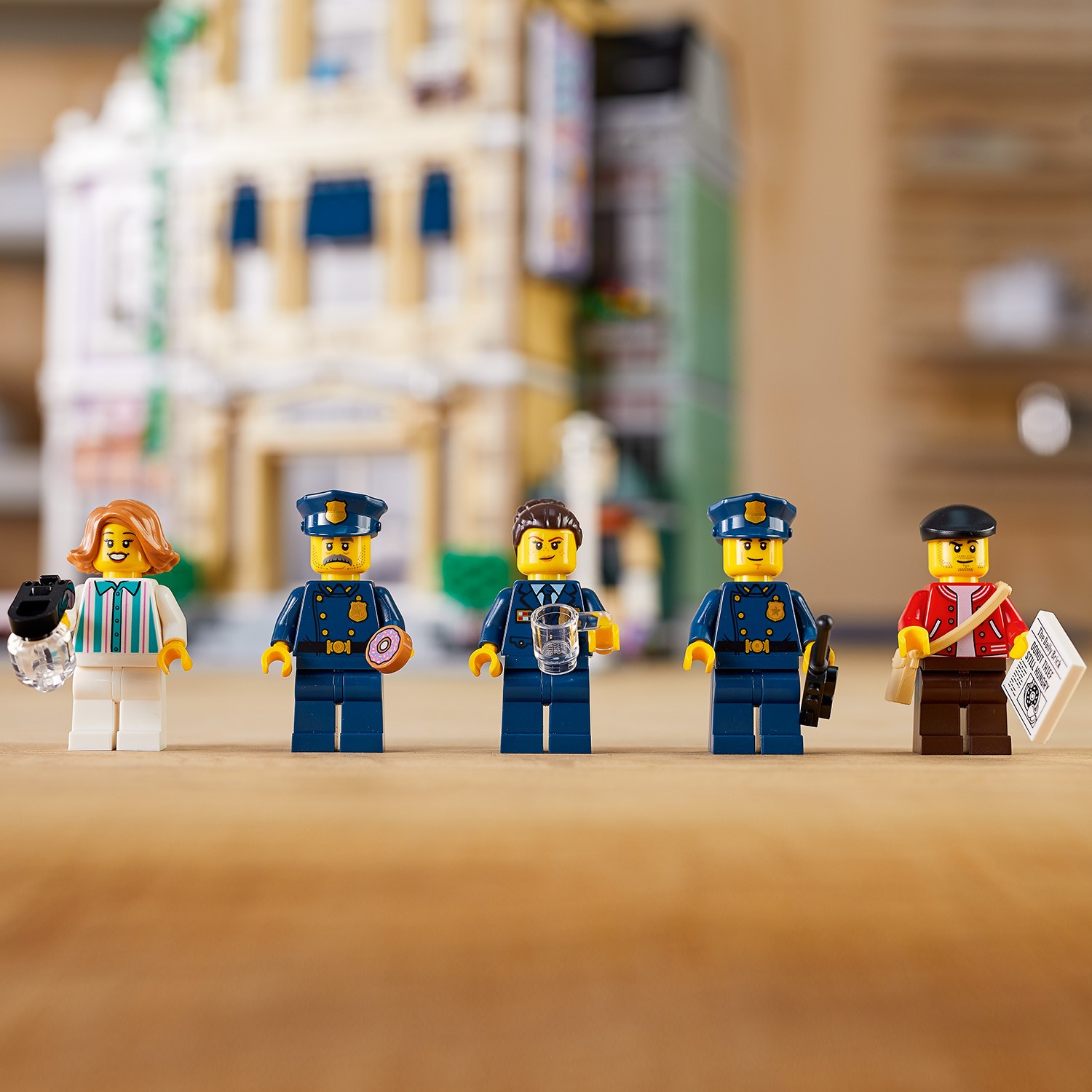 Конструктор LEGO Icons Полицейский участок блочный - фото 10