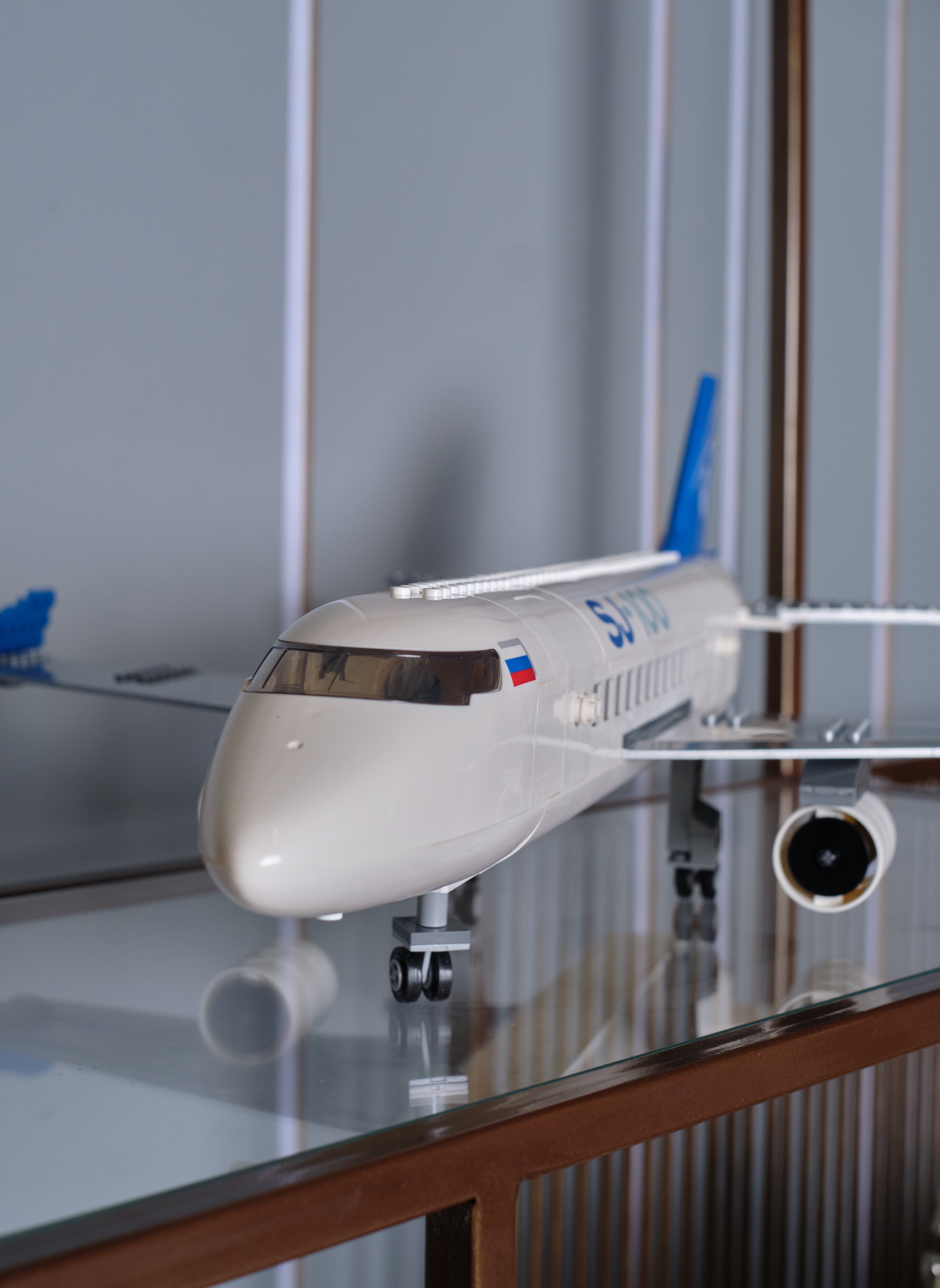 Конструктор brick labs City SJ-100 в аэропорту 939 дет. - фото 10