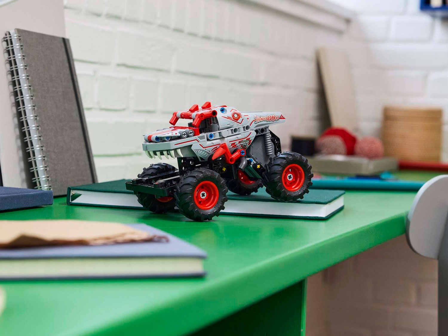 Конструктор LEGO Technic Monster Jam 42200 232 дет. - фото 9