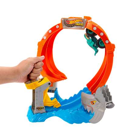 Трек Hot Wheels столкновение в воздухе с пусковой установкой
