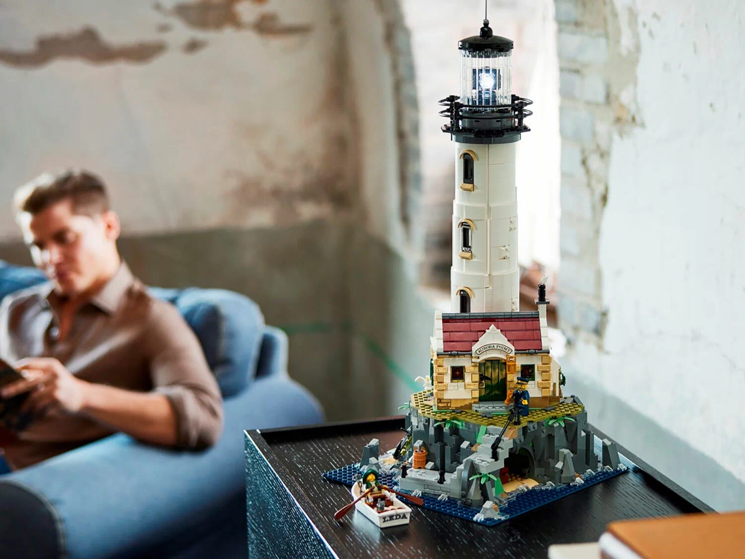 Конструктор LEGO Ideas 21335 2065 дет. - фото 6