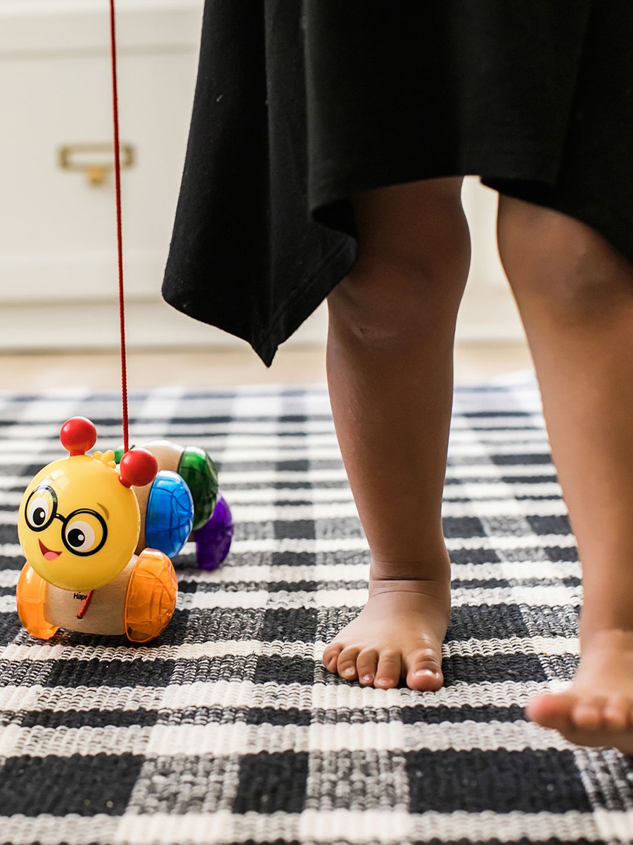 Игрушка Hape каталка Волшебная гусеница - фото 3