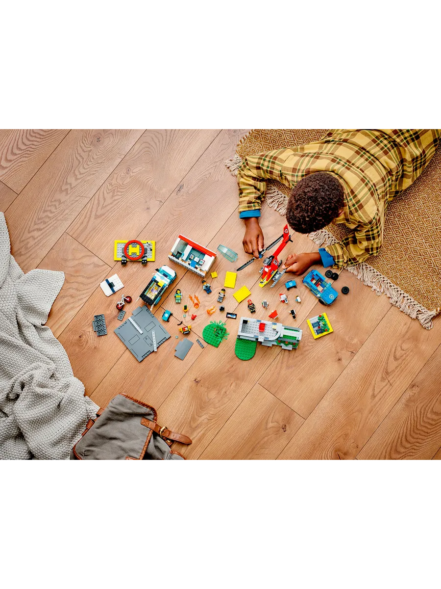 Конструктор LEGO City 706 дет. - фото 9