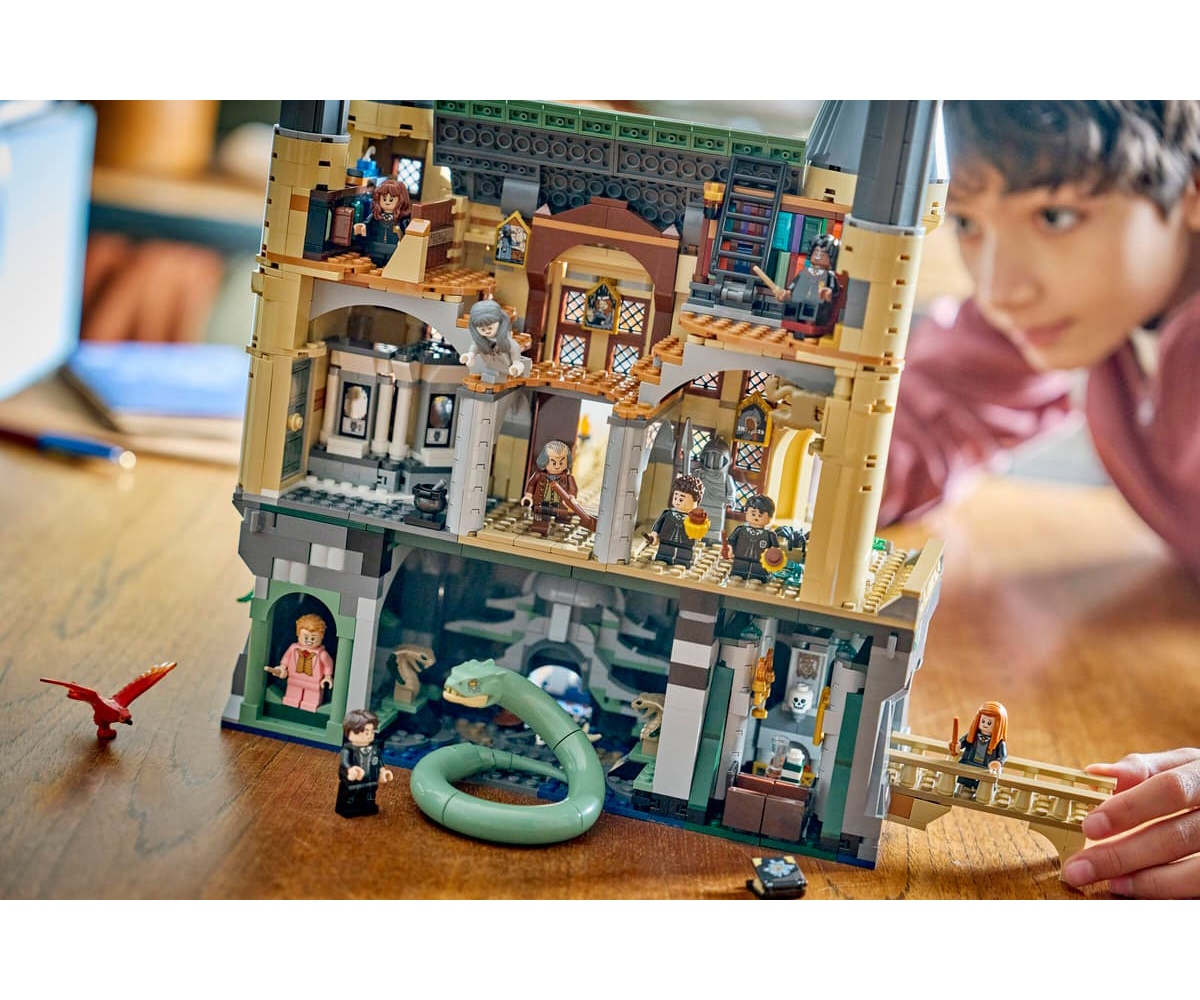 Конструктор LEGO Harry Potter Хогвартс Восточное крыло 2164 дет. - фото 12