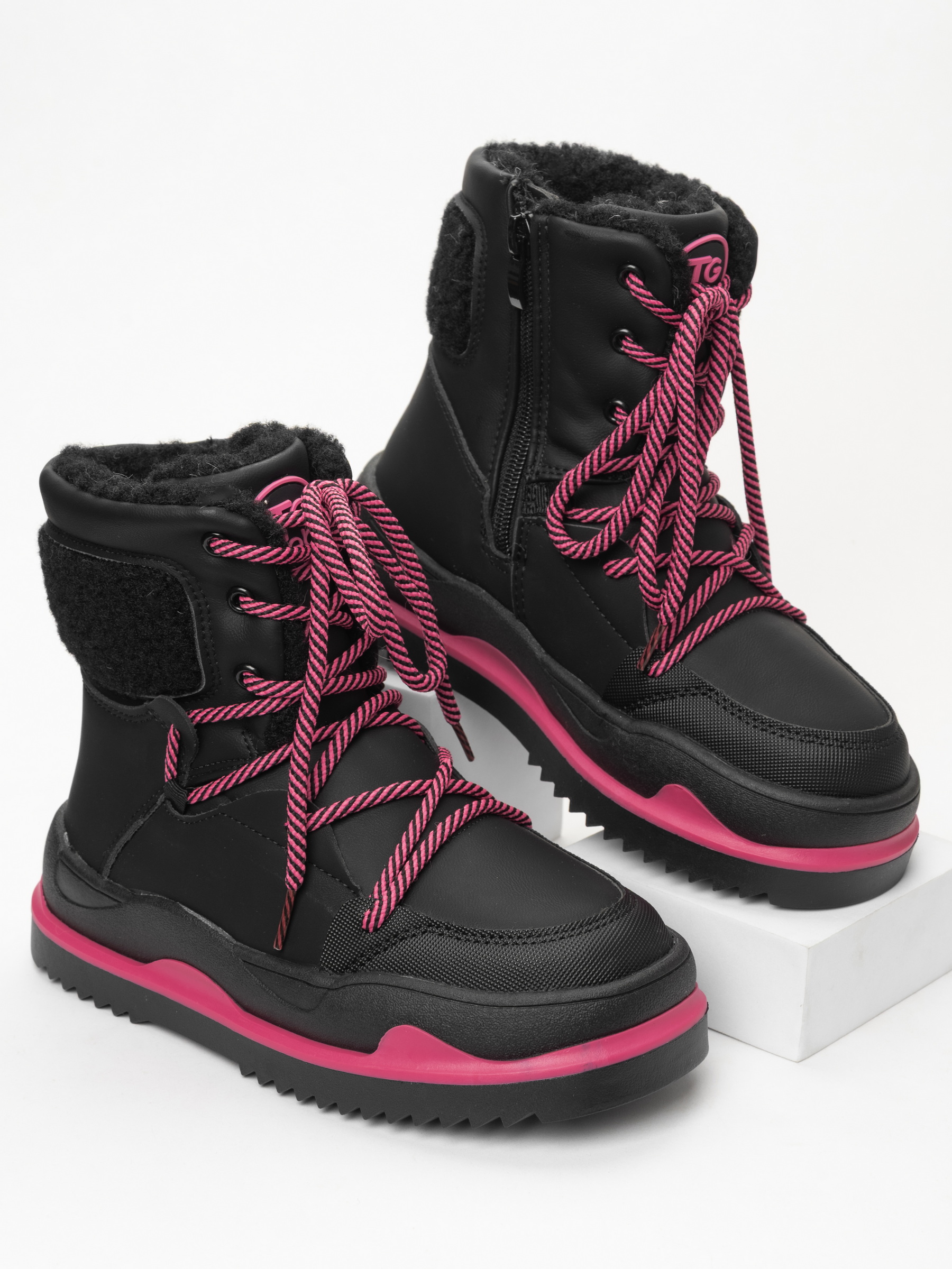 Дутики TikkaGo 7F40_26732_black-fuxia - фото 2