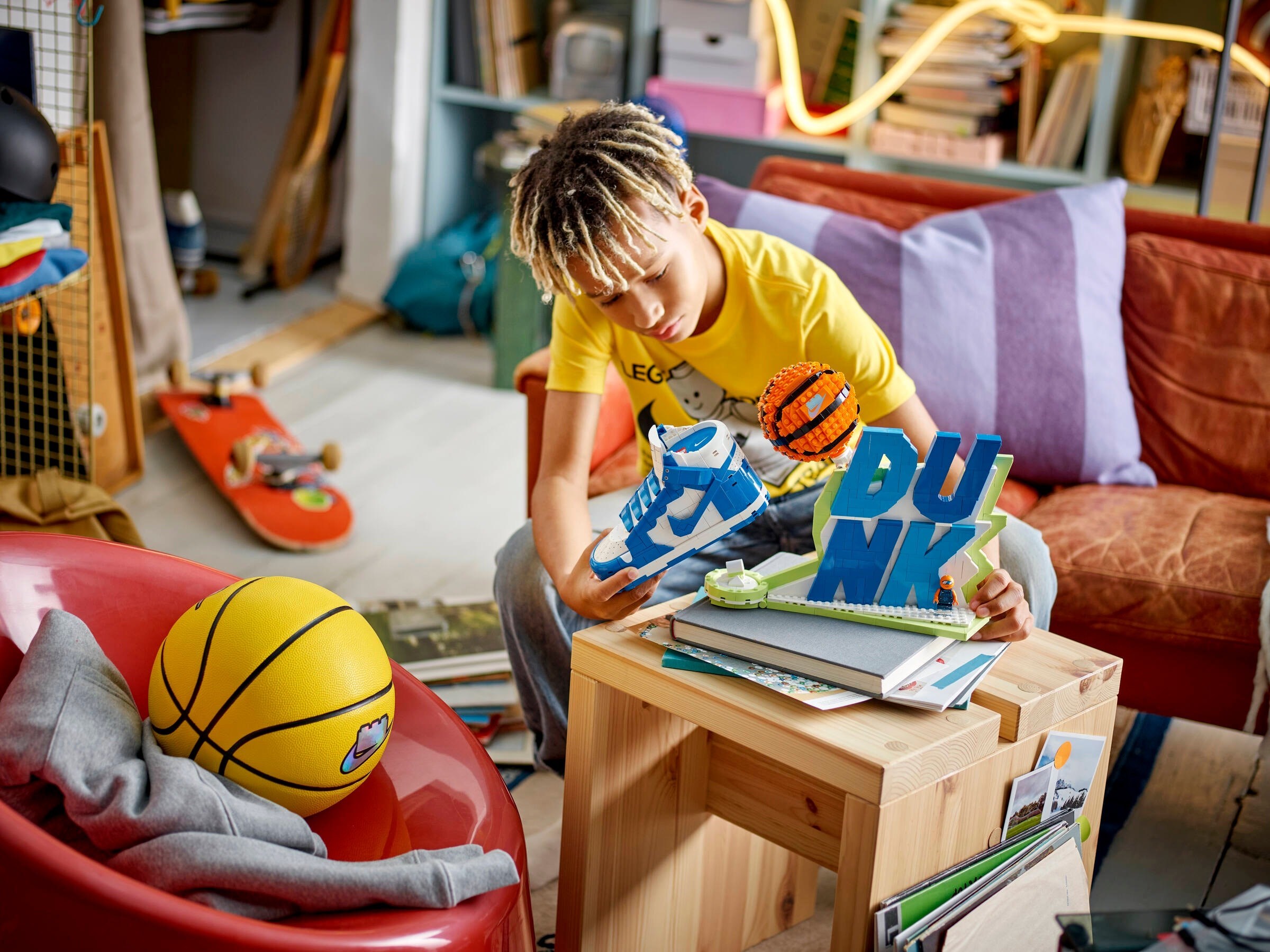 Конструктор LEGO Seasonal 43008 1180 дет. - фото 5