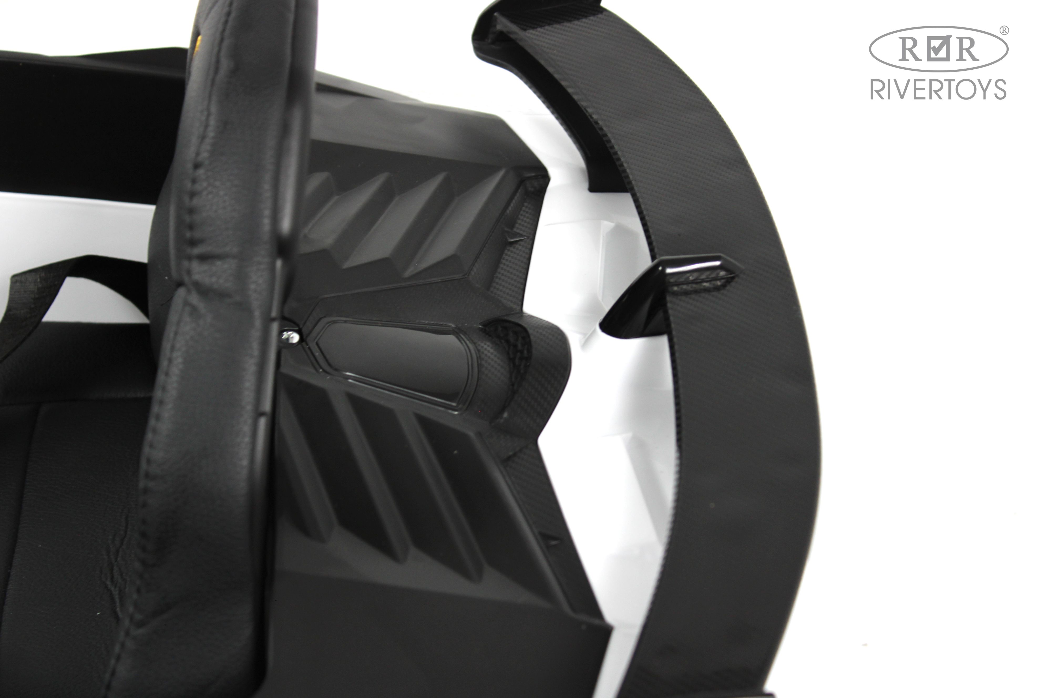 Электромобиль RIVERTOYS K888PX-WHITE С пультом ДУ - фото 9