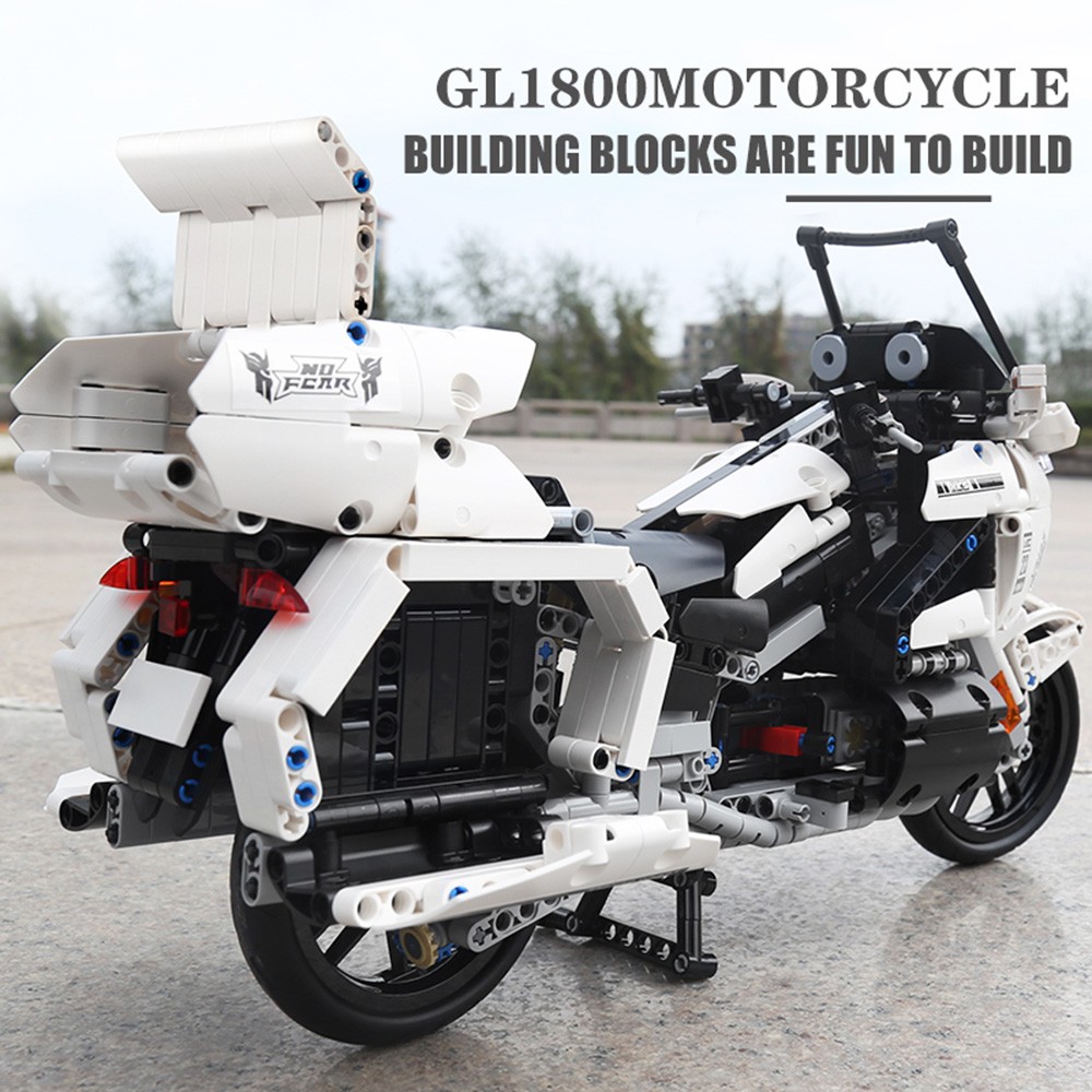 Конструктор Mould King Мотоцикл Honda Gold Wing блочный - фото 12