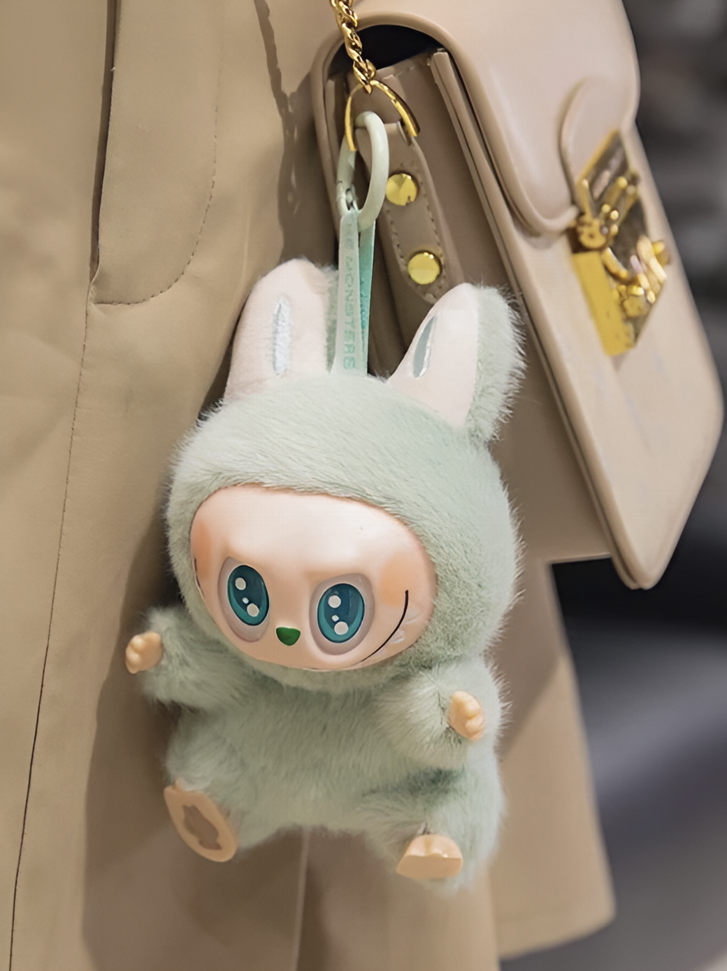 Брелок POP MART Labubu Have a Seat - фото 5