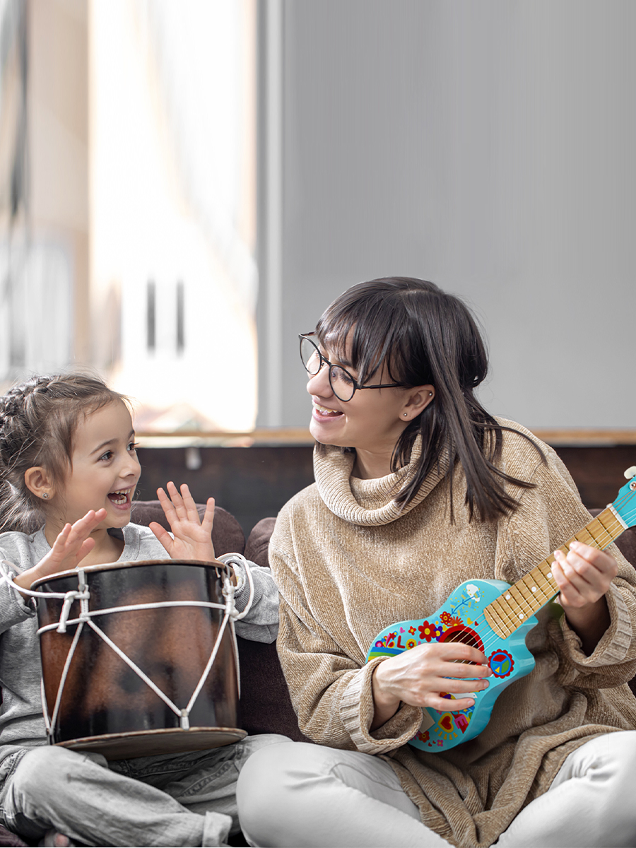 Игрушка музыкальная Hape Цветы гитара - фото 4