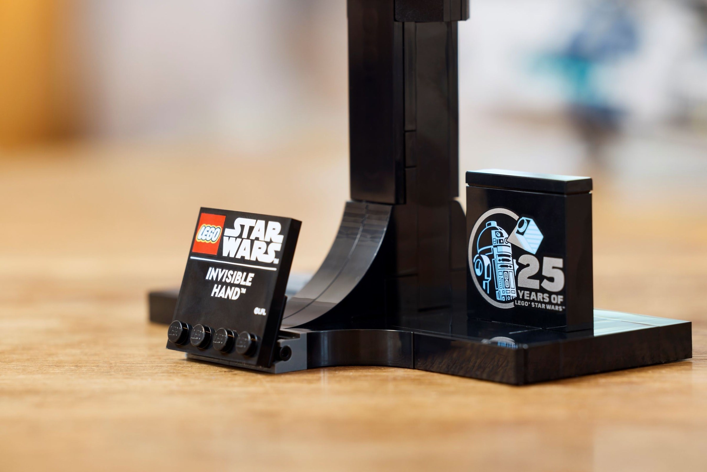 Конструктор LEGO Star Wars Невидимая рука 75377 557 дет. - фото 5