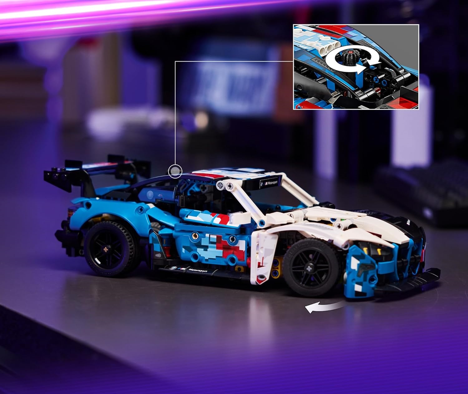 Конструктор LEGO Technic BMW M4 GT3 EVO 747 дет. - фото 3