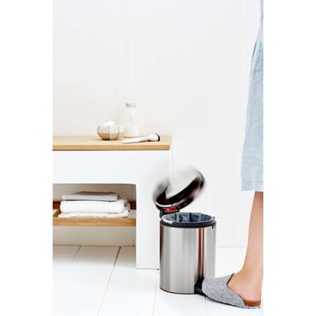 Бак мусорный Brabantia NewIcon с педалью стальной матовый FPP 5л 112102