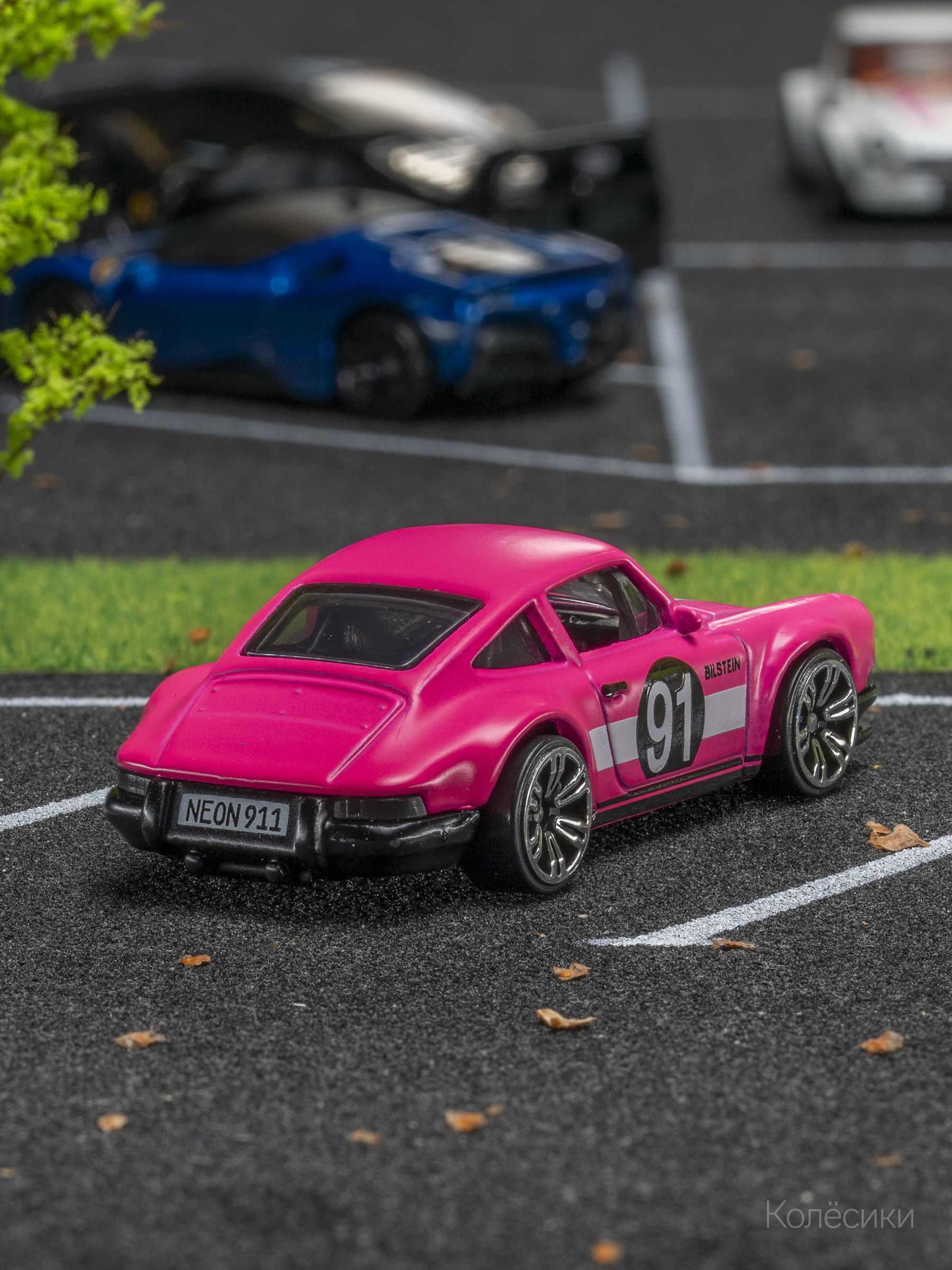 Автомобиль Hot Wheels Porsche 911 1:64 HLH72-JKY00 - фото 3