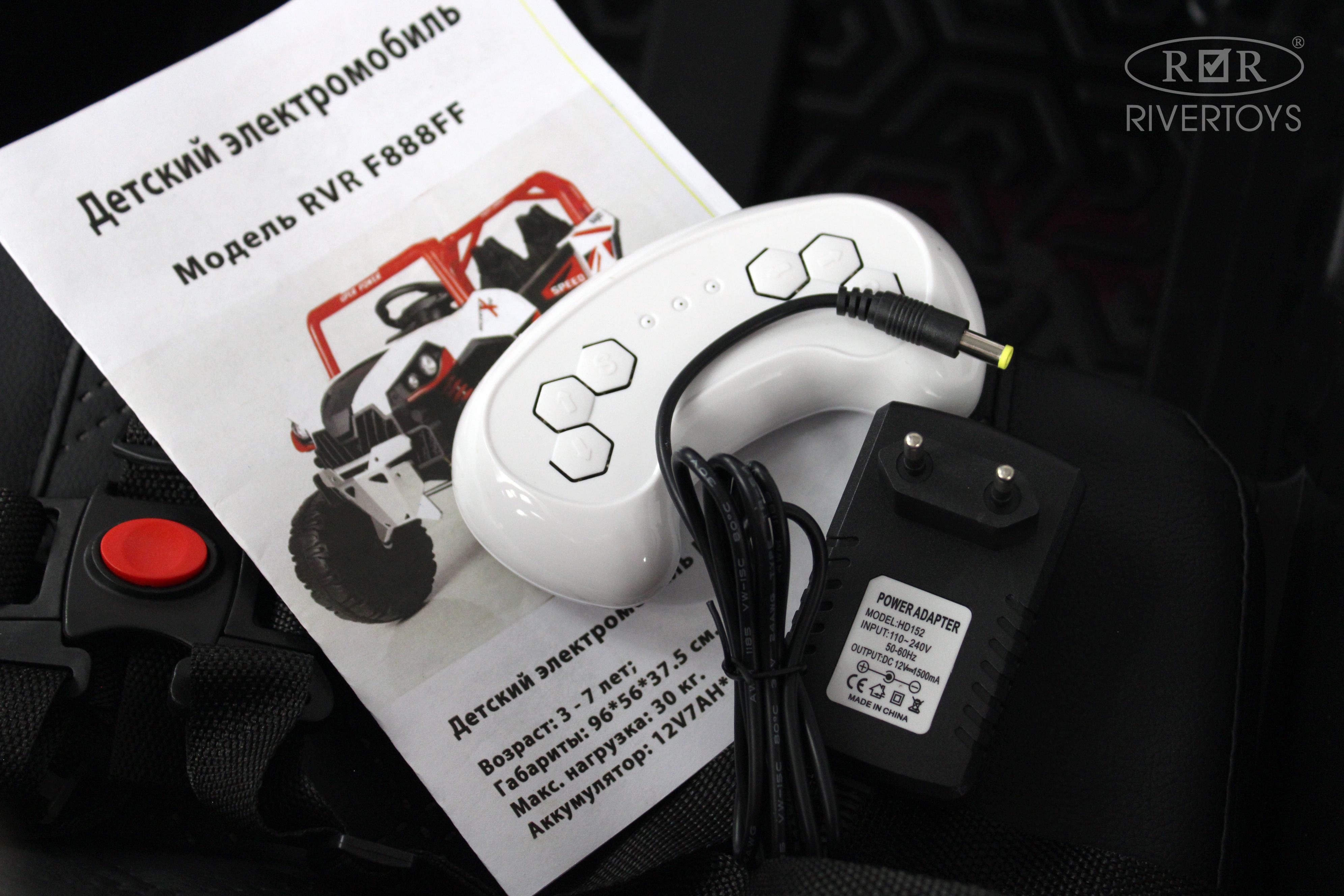 Электромобиль RIVERTOYS F888FF-RED С пультом ДУ - фото 17