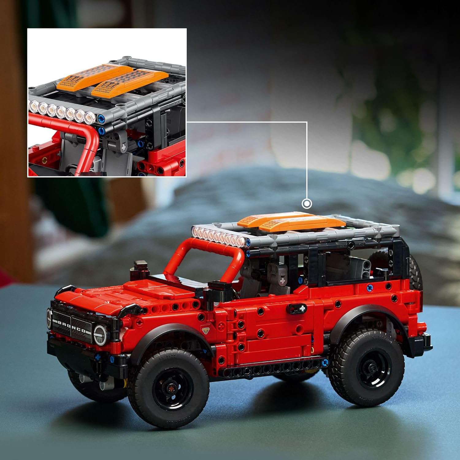Конструктор LEGO Technic Ford Bronco SUV 943 дет. - фото 2