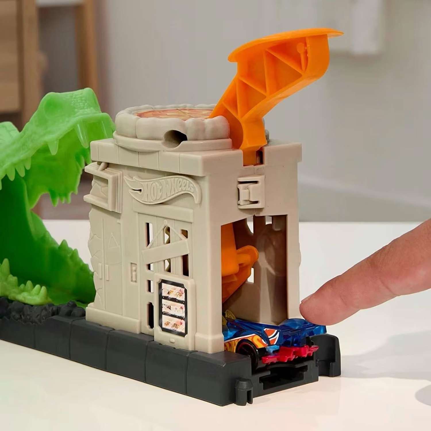 Набор игровой Hot Wheels City Gator Loop Attack HKX39 HDR29 - фото 7