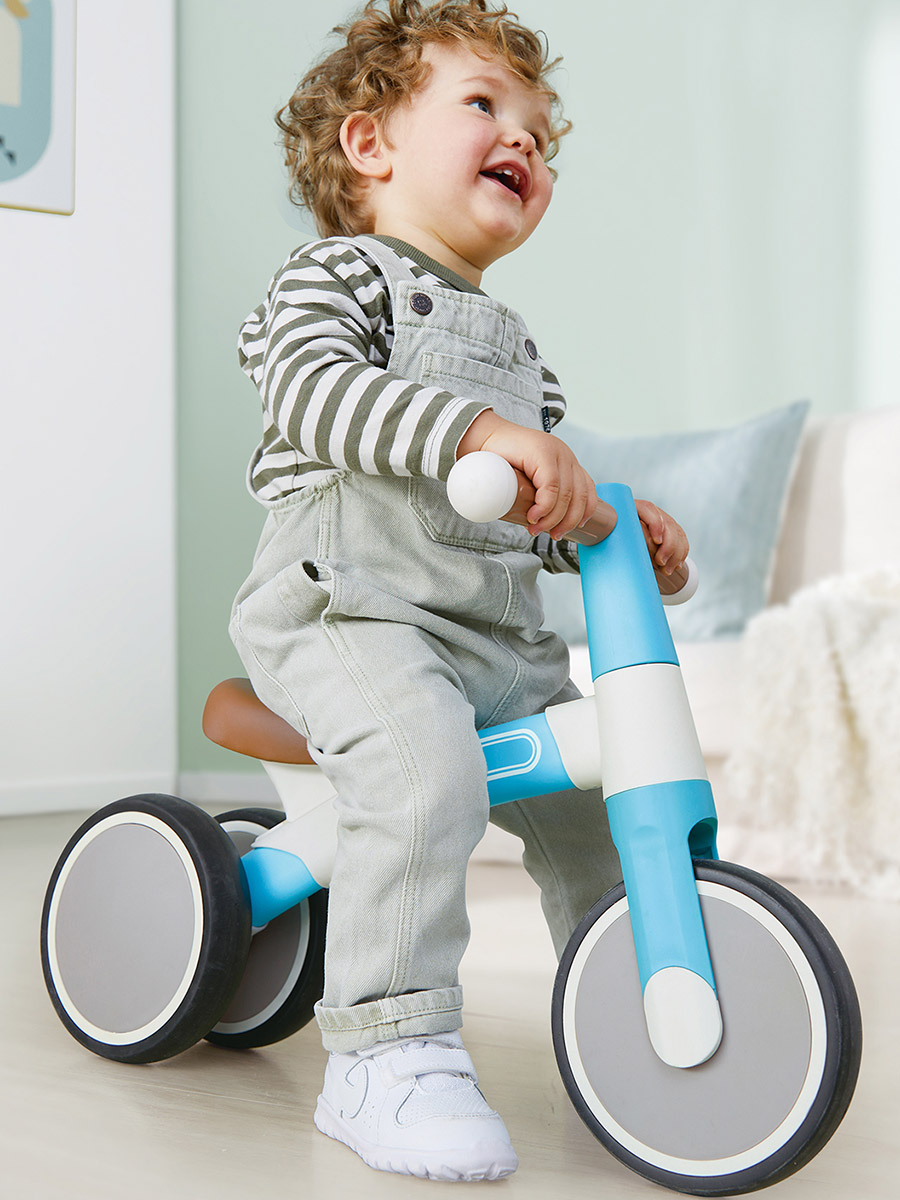 Трехколесный беговел Hape - фото 4