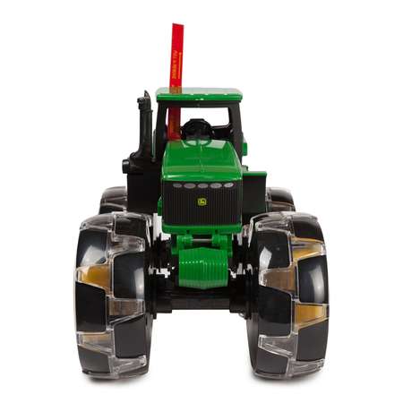 Трактор Tomy