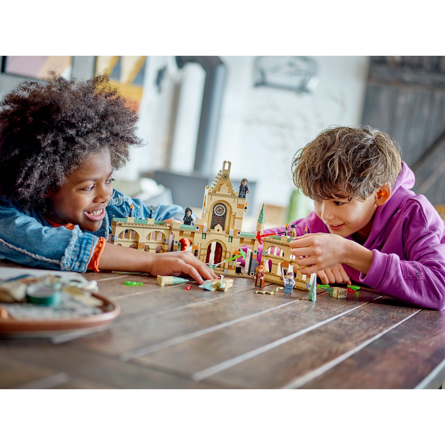 Конструктор LEGO Harry Potter The Battle of Hogwarts 730 дет. - фото 6