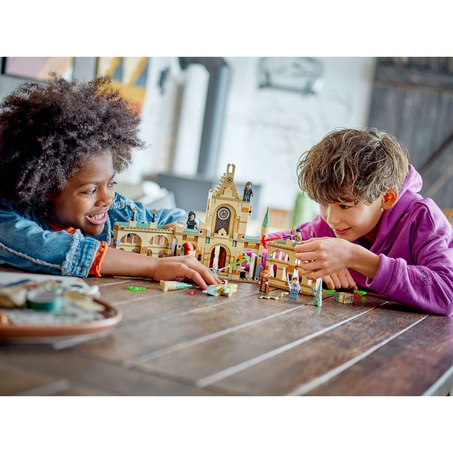 Конструктор LEGO Harry Potter The Battle of Hogwarts 730 дет. - фото 6