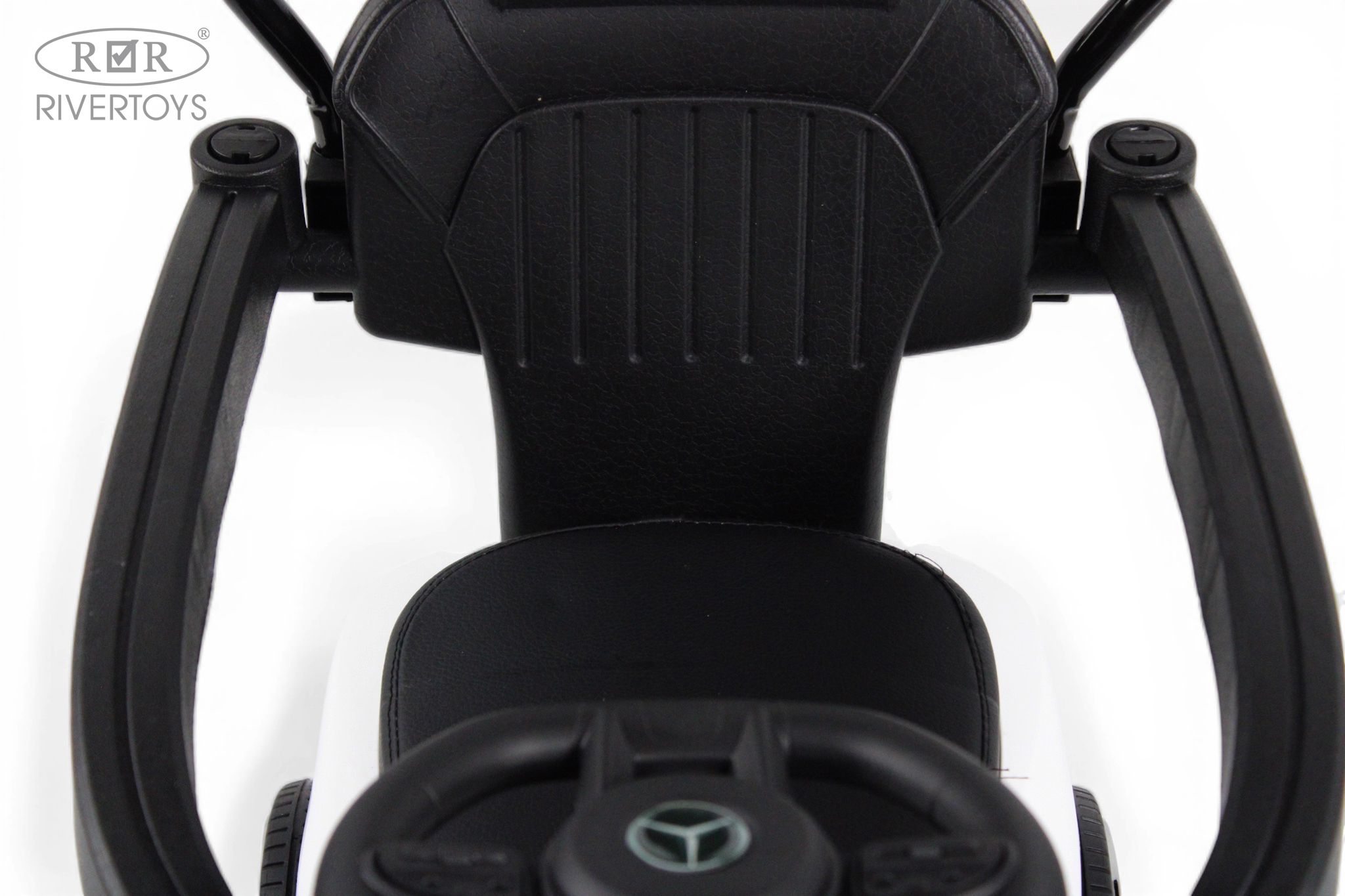 Каталка RIVERTOYS Z005ZZ-MP-WHITE белый - фото 5