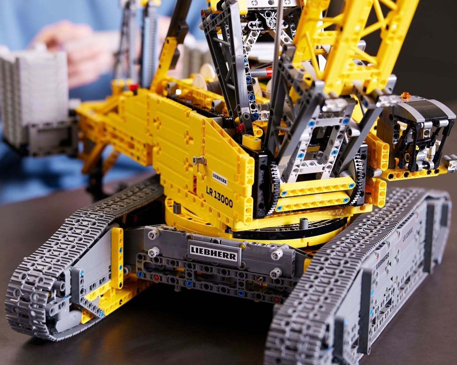 Конструктор LEGO Technic Liebherr Crawler Crane LR 2883 дет. - фото 3