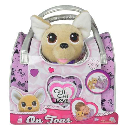 Путешественница Chi Chi Love с сумкой