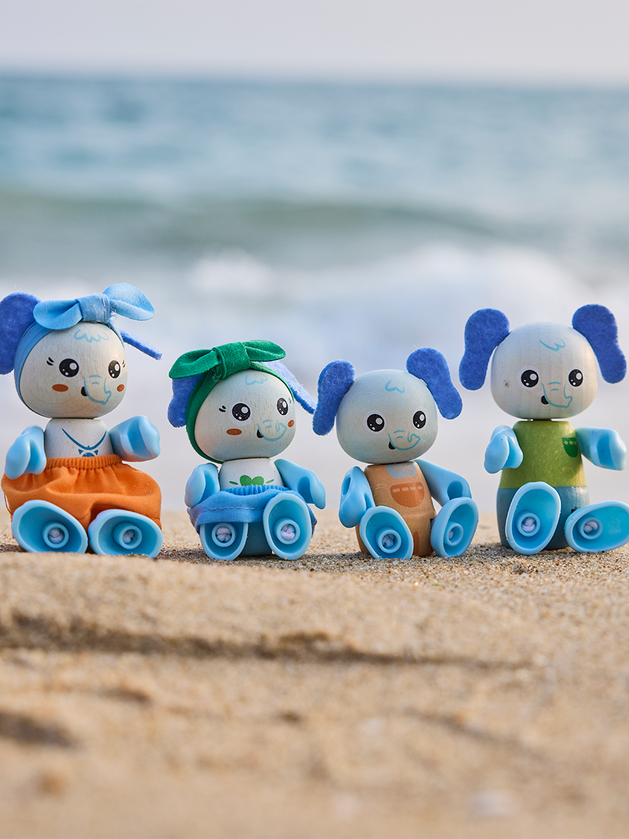 Фигурка Hape Семья слонов - фото 2