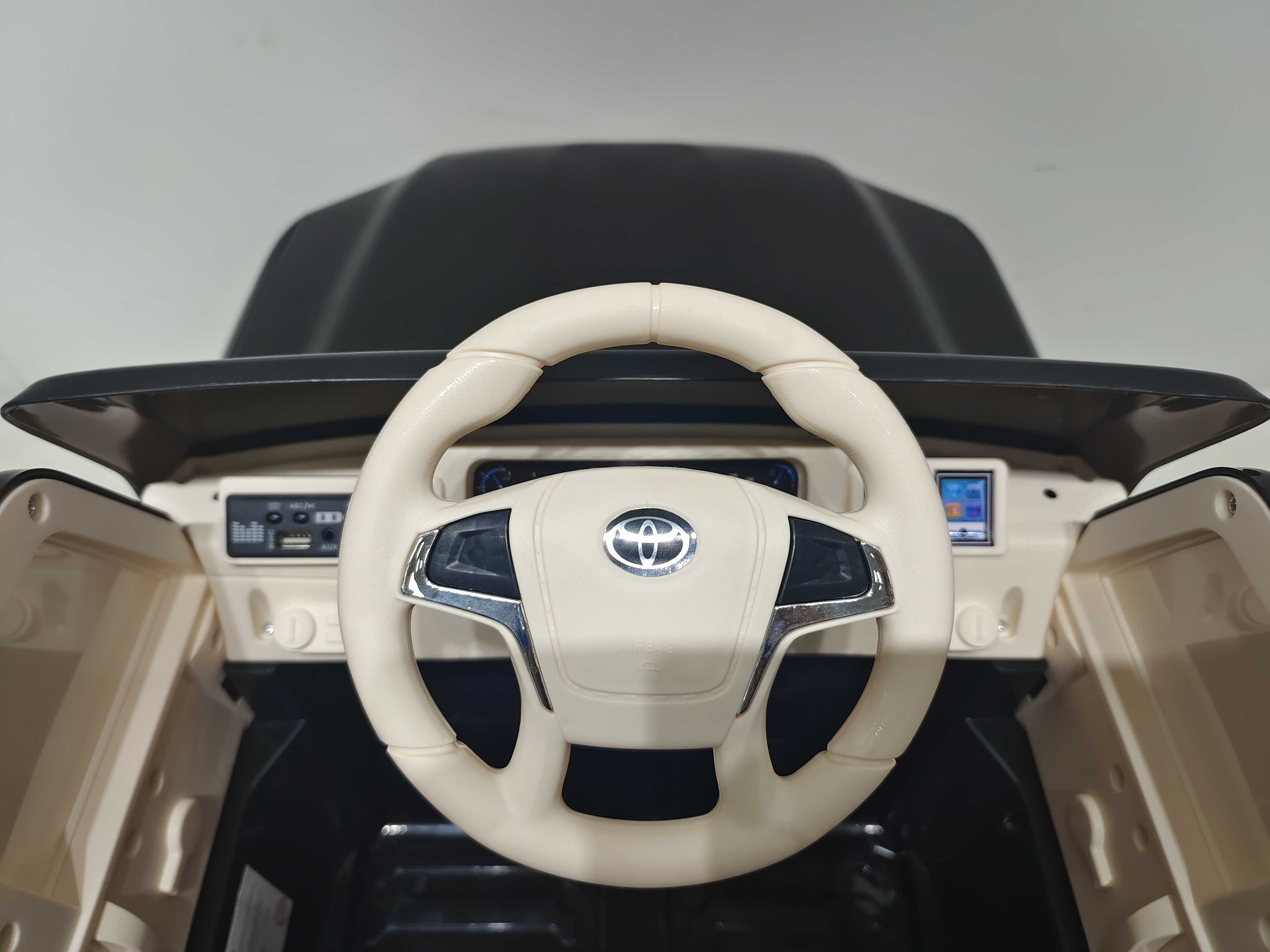Электромобиль TOYLAND Toyota LC200, колеса EVA С пультом ДУ - фото 10