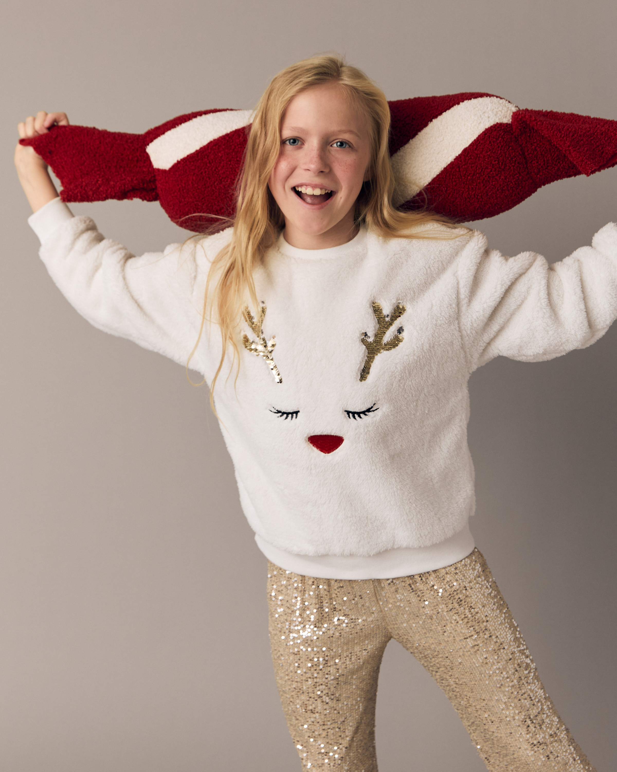 Свитшот Futurino W25NY-G26FUtg-00 - фото 1