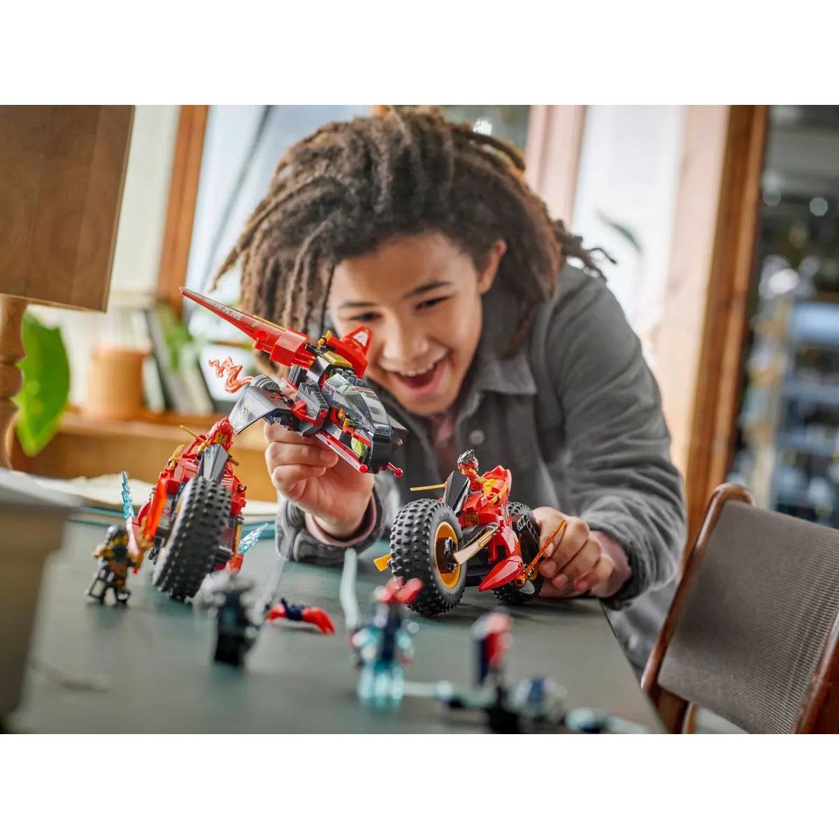 Конструктор LEGO NINJAGO Боевая машина ниндзя 561 дет. - фото 8