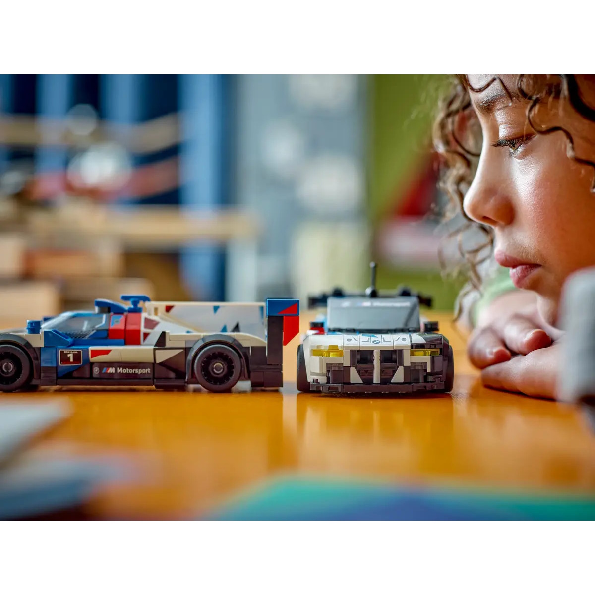 Конструктор LEGO Speed Champions BMW M4 GT3/Hybrid V8 676 дет. - фото 13