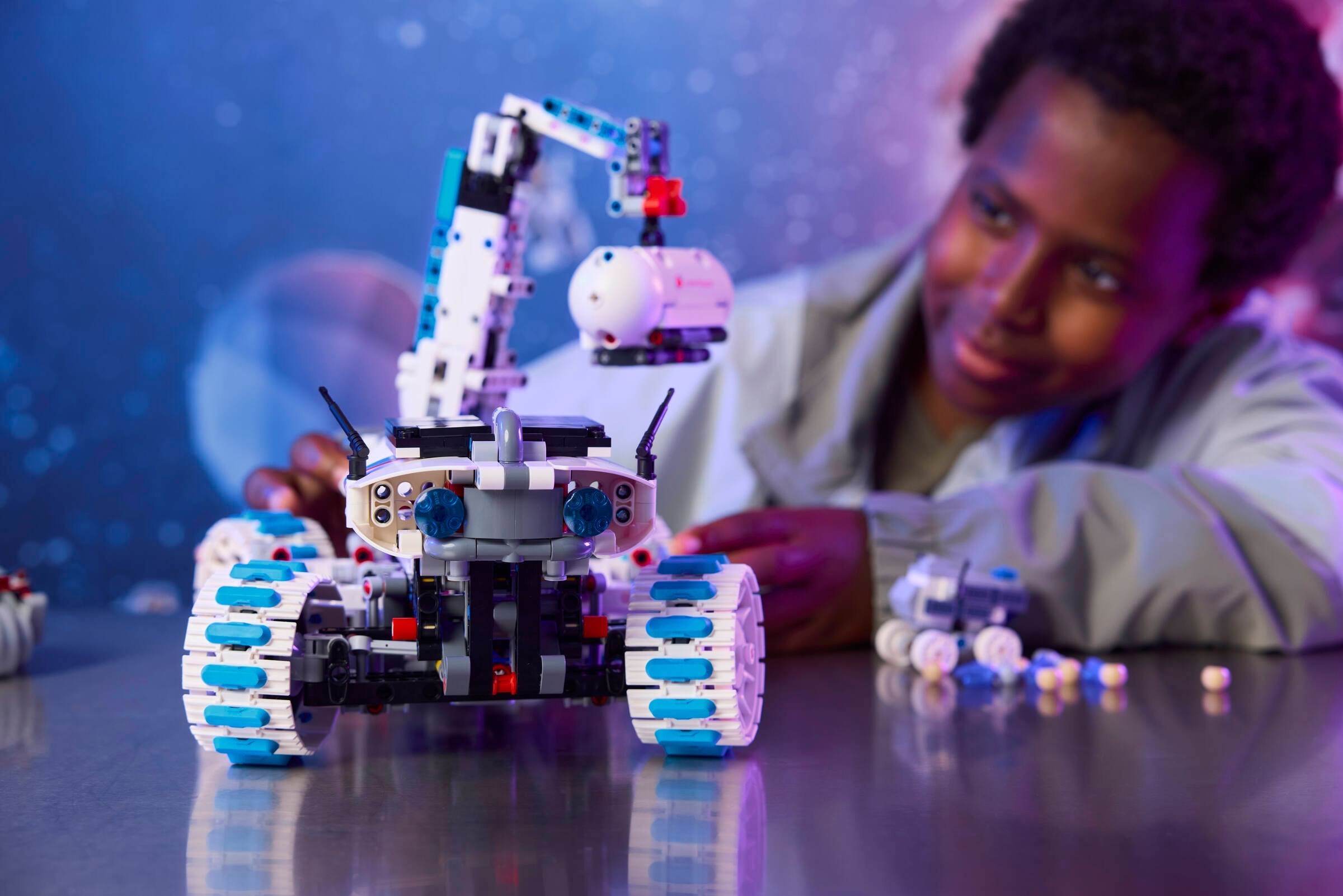 Конструктор LEGO Technic 42211 1082 дет. - фото 4