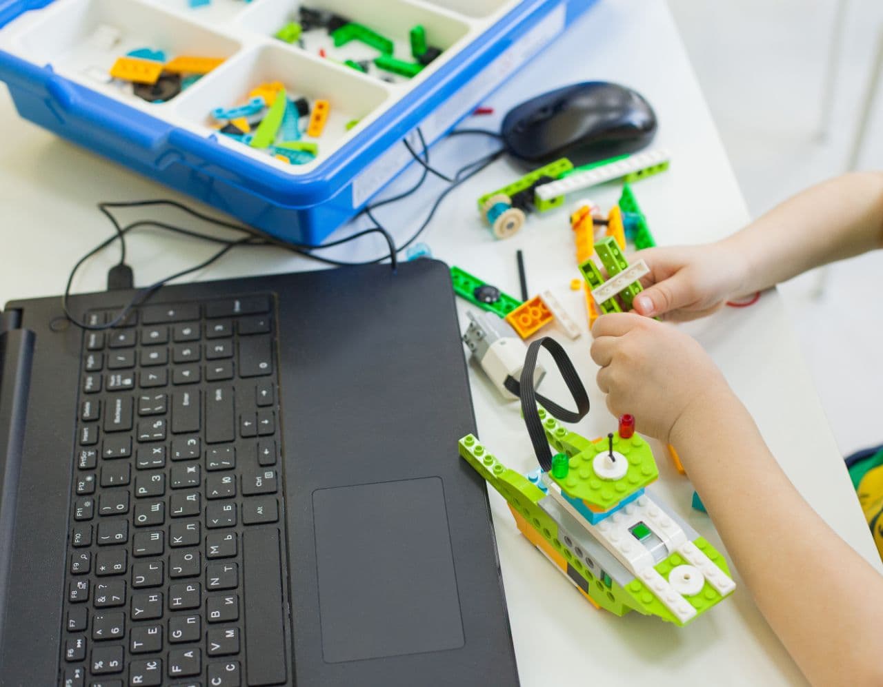 Конструктор ROBO MASTER WeDo 280 дет. - фото 18