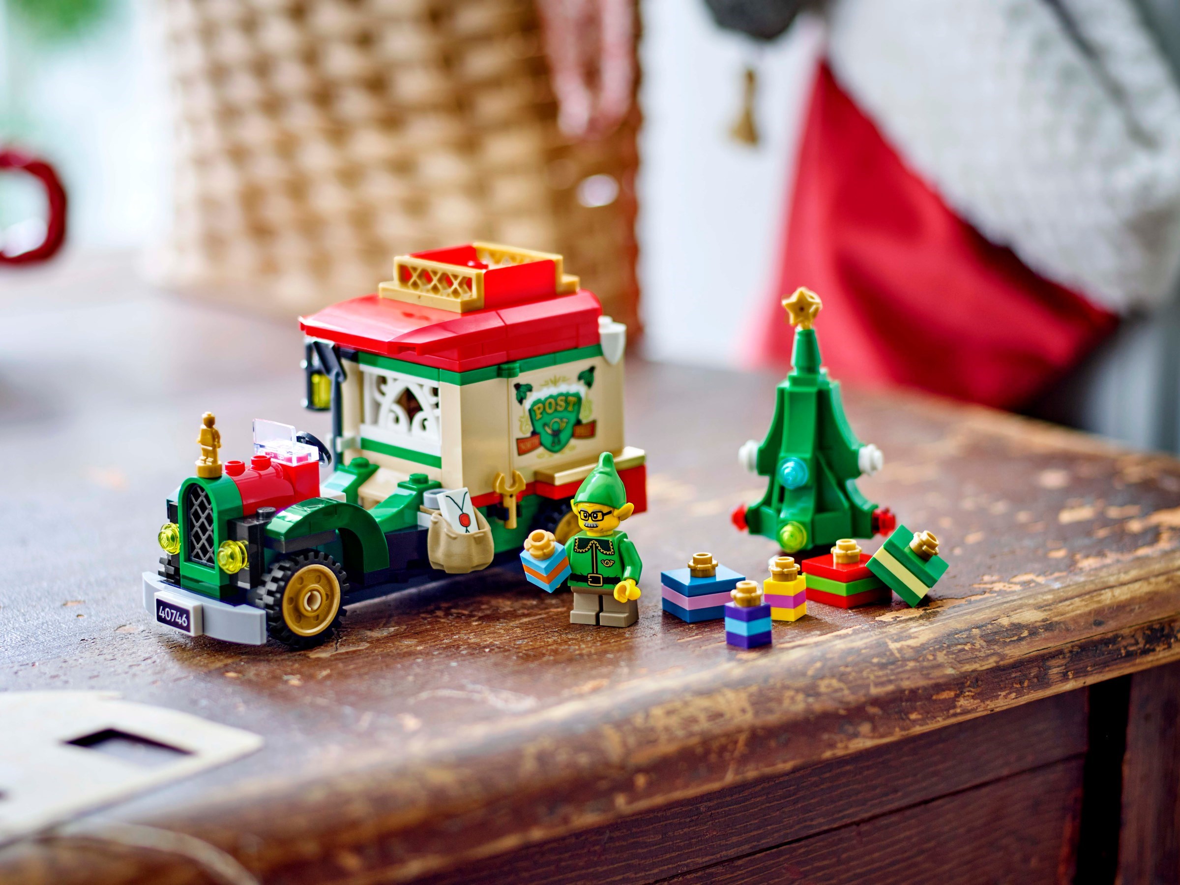 Конструктор LEGO Seasonal 40746 224 дет. - фото 4